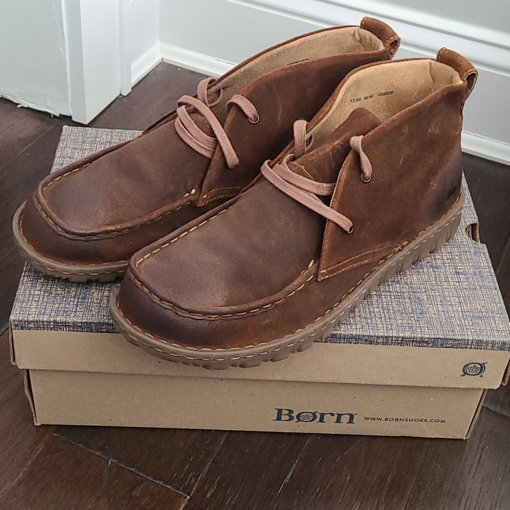 Men's suede boots